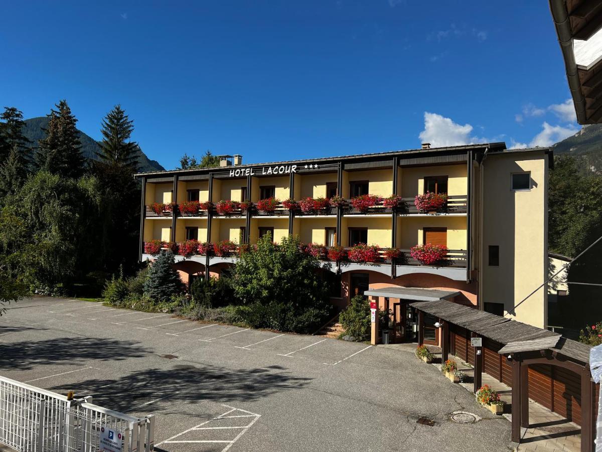 Hotel Lacour Eygliers Екстер'єр фото